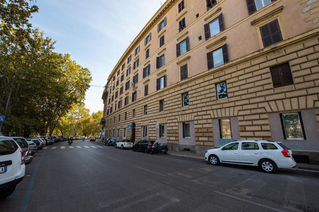 Lungotevere Ripa روما المظهر الخارجي الصورة